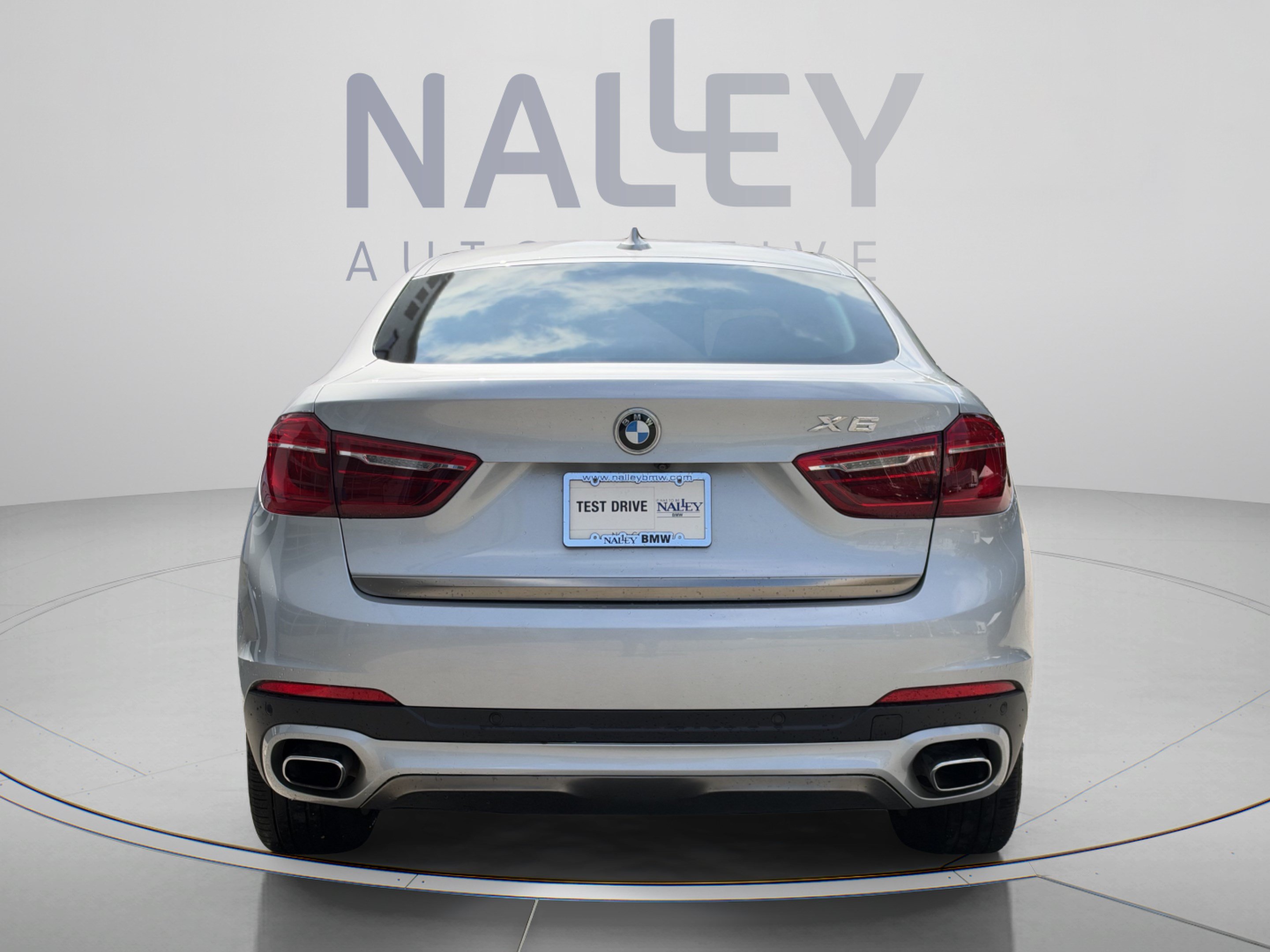 Used 2019 BMW X6 sDrive35i RWD image 3