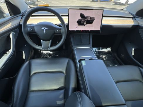 Used 2023 Tesla Model Y Long Range AWD/4WD image 24