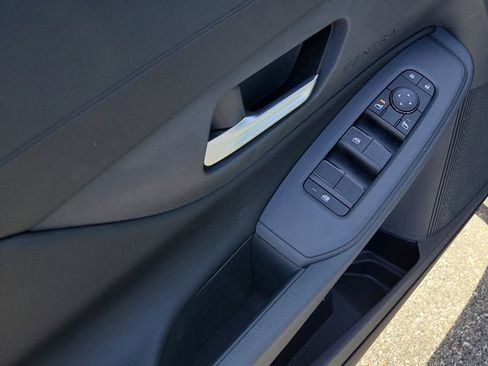 New 2026 Nissan Sentra SV w/ SV Convenience Package FWD image 6