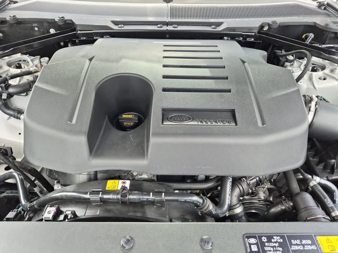 New 2026 Land Rover Defender 110 X-Dynamic SE AWD/4WD image 15