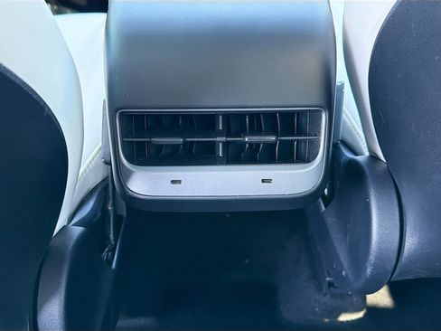 Used 2023 Tesla Model Y Performance AWD/4WD image 20