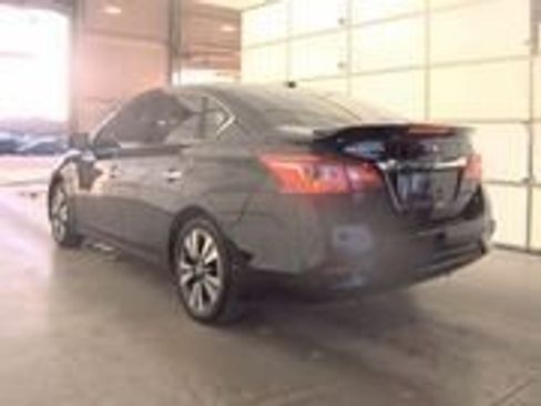 Used 2019 Nissan Sentra SL image 5