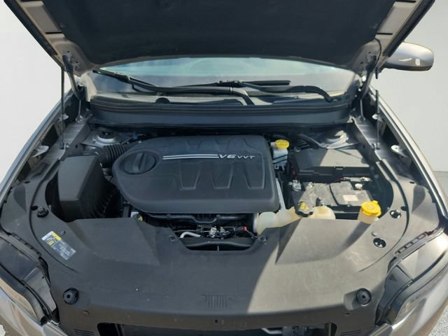 Used 2019 Jeep Cherokee Limited AWD/4WD image 28