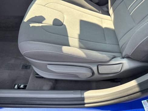 Certified 2024 Hyundai Elantra SEL w/ Convenience Package FWD image 11