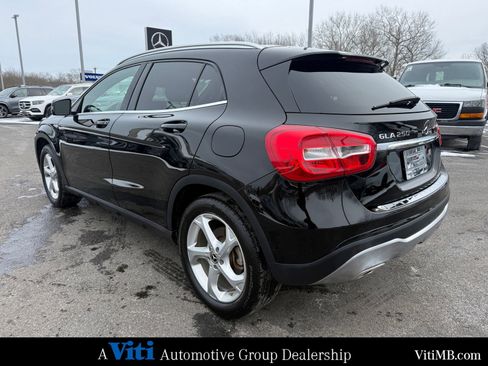 Used 2018 Mercedes-Benz GLA 250 4MATIC image 6