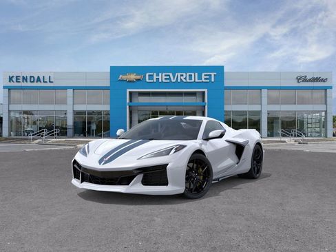 Used 2025 Chevrolet Corvette Z06 w/ Battery Protection Package RWD image 8