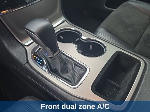 Used 2021 Jeep Grand Cherokee Laredo X image 20