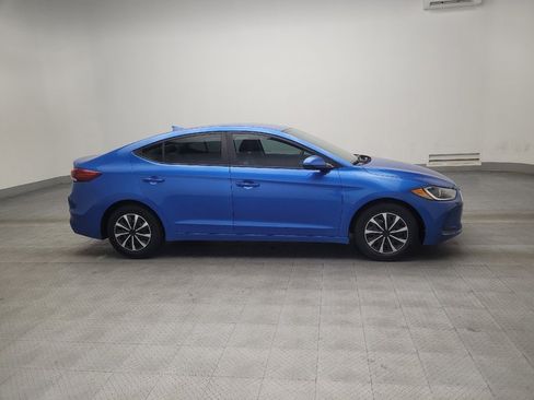 Used 2017 Hyundai Elantra SE image 11