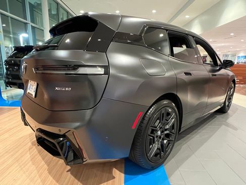 New 2026 BMW iX xDrive60 w/ M Sport Package image 8