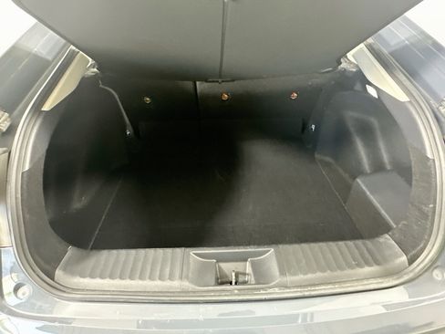 Used 2024 Toyota Prius LE FWD image 28