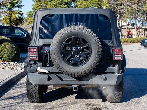 Used 2017 Jeep Wrangler Sport image 4