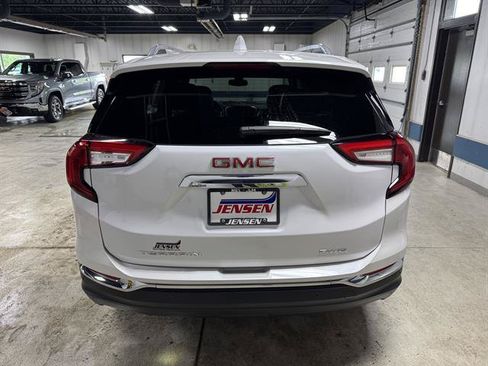 Certified 2023 GMC Terrain SLT w/ Infotainment Package II AWD/4WD image 5