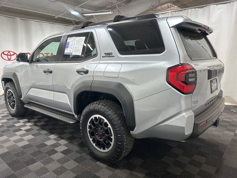 Used 2025 Toyota 4Runner TRD Off-Road image 4