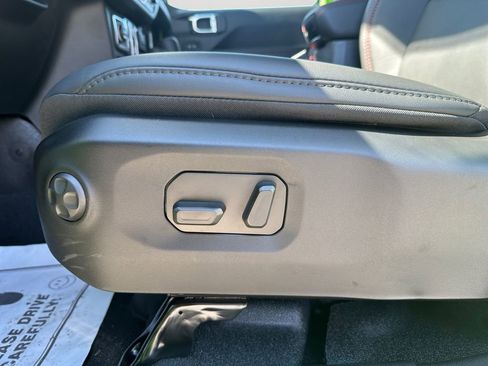 New 2025 Jeep Wrangler Unlimited Rubicon w/ XTREMEE 35" Tire Package image 25