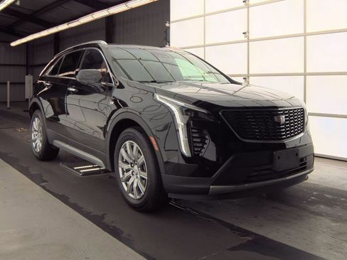 Used 2020 Cadillac XT4 Premium Luxury image 1