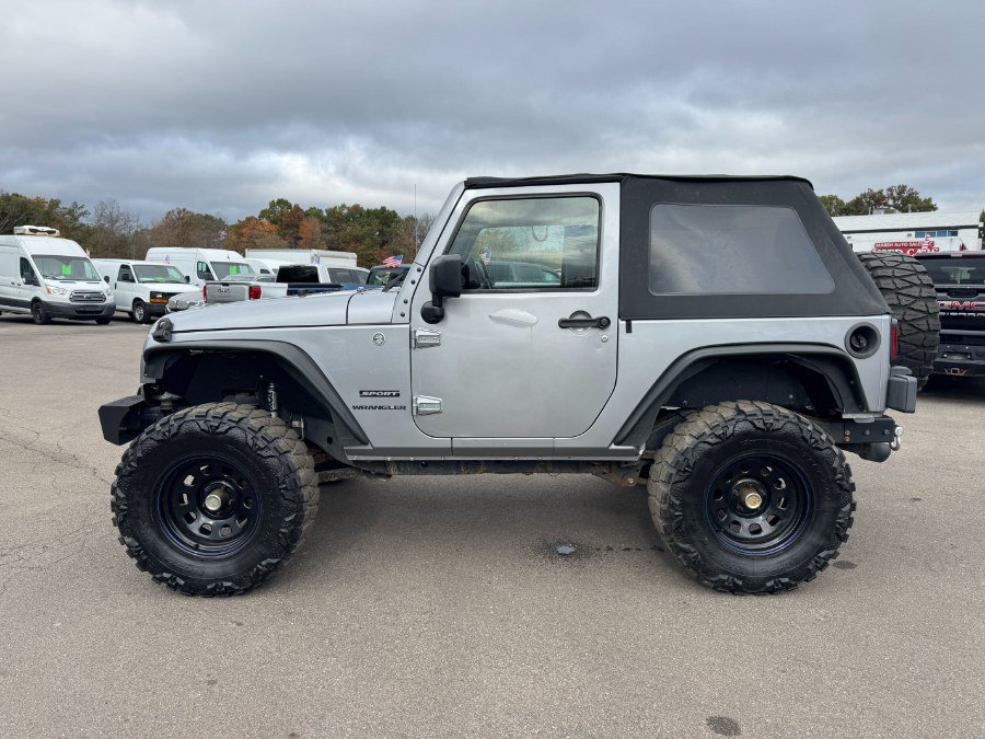 Used 2015 Jeep Wrangler Sport w/ Quick Order Package 23S AWD/4WD image 2