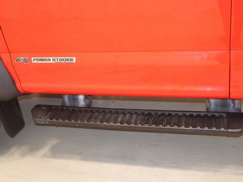 Certified 2017 Ford F550 4x4 Regular Cab Super Duty image 29