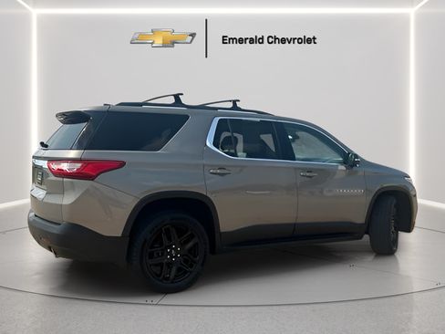 Used 2019 Chevrolet Traverse LT w/ LPO, 'HIT The Road' Package AWD/4WD image 8