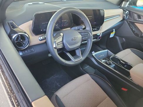 New 2026 Chevrolet Equinox ACTIV w/ LPO, Floor Liner Package image 6