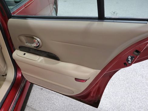 Used 2005 Buick Le Sabre Limited w/ Celebration Edition Package FWD image 19