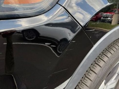 Used 2019 Jeep Cherokee Limited w/ Technology Group AWD/4WD image 1
