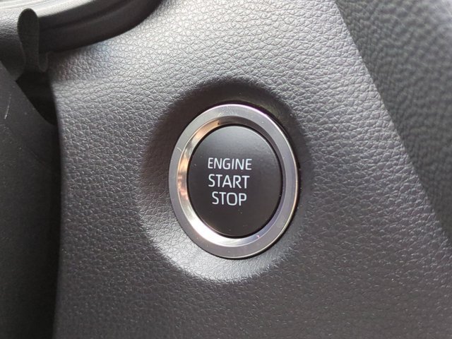 Used 2026 Toyota Corolla SE FWD image 25