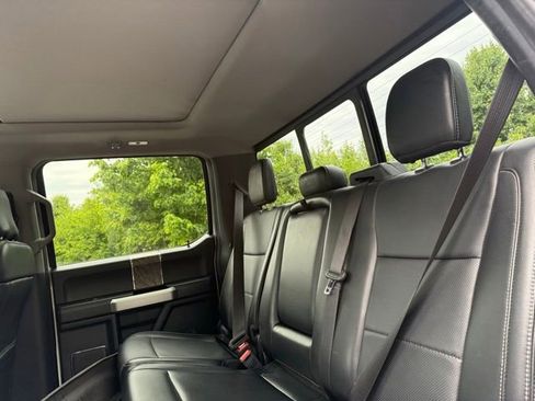 Used 2019 Ford F250 Lariat w/ Lariat Ultimate Package AWD/4WD image 16