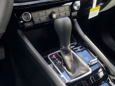 New 2026 Jeep Compass Limited image 13