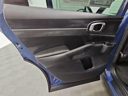 Used 2024 Kia Sorento S w/ Panoramic Sunroof Package FWD image 31