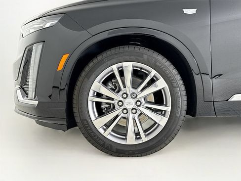 Used 2024 Cadillac XT6 Premium Luxury FWD image 28