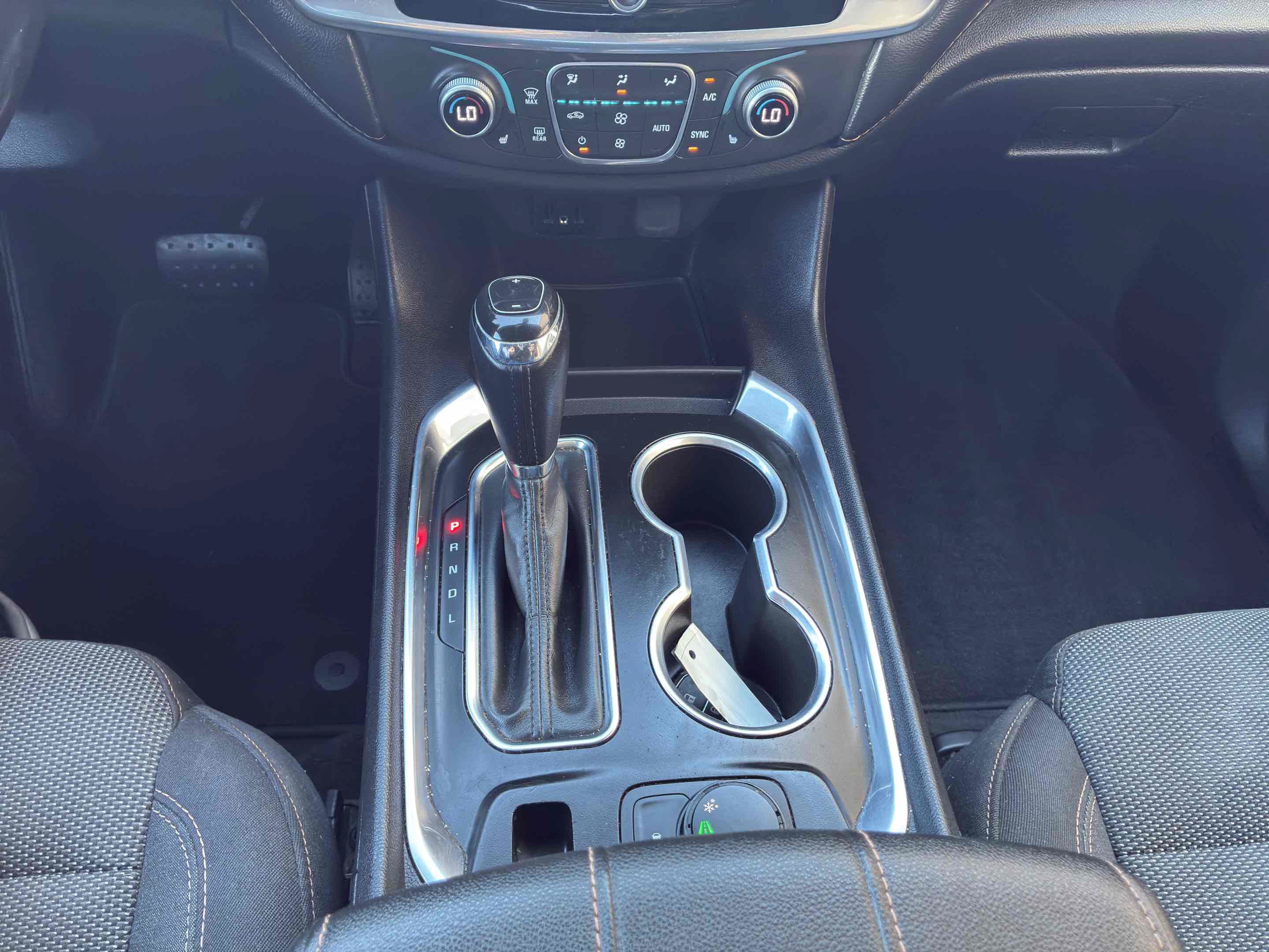 Used 2019 Chevrolet Traverse LT FWD image 23