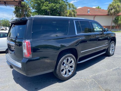 Used 2017 GMC Yukon XL Denali w/ Open Road Package RWD image 7