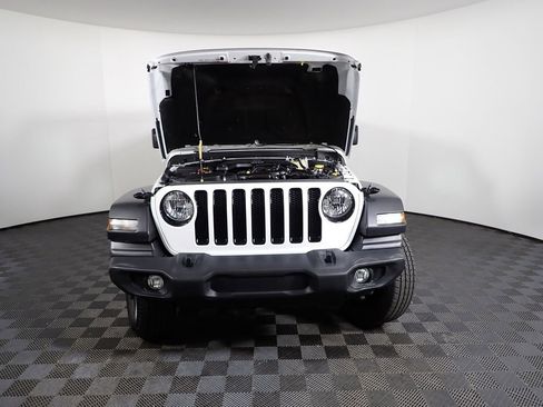 Used 2020 Jeep Wrangler Unlimited Sport image 5