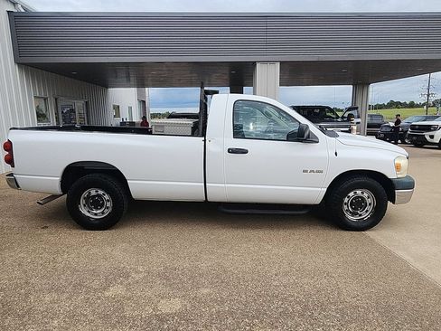 Used 2008 Dodge Ram 1500 Truck ST w/ Popular Equipment Group RWD image 9