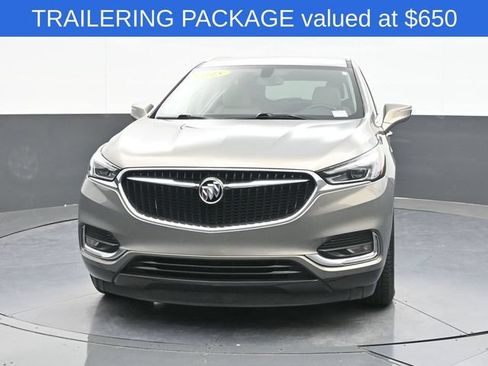 Used 2018 Buick Enclave Essence w/ Trailering Package FWD image 2