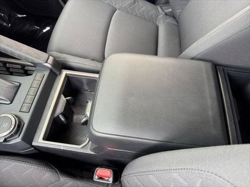 Certified 2025 Toyota Tacoma SR5 AWD/4WD image 86