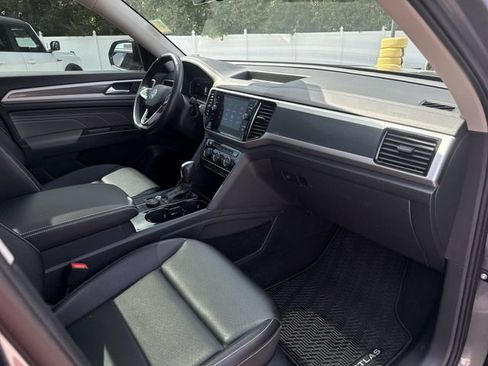 Used 2023 Volkswagen Atlas SEL R-Line AWD/4WD image 28