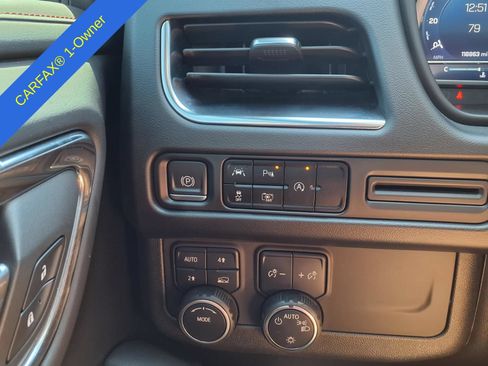 Used 2023 Chevrolet Suburban RST w/ Luxury Package AWD/4WD image 28