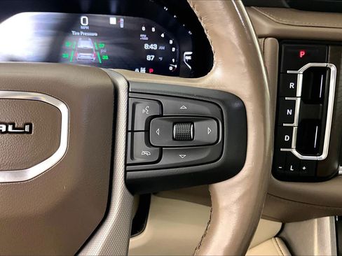 Certified 2022 GMC Yukon XL Denali AWD/4WD image 24