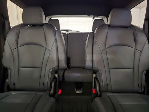 Used 2024 Buick Enclave Essence w/ Sport Touring Edition AWD/4WD image 26