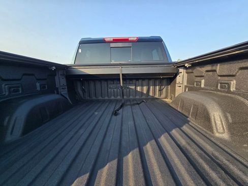 Used 2024 GMC Sierra 1500 SLT w/ SLT Premium Plus Package image 12