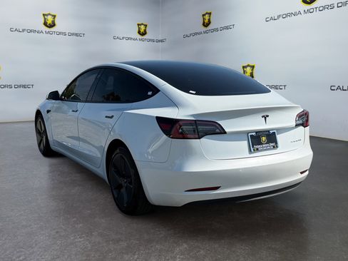 Used 2021 Tesla Model 3 Standard Range Plus image 3
