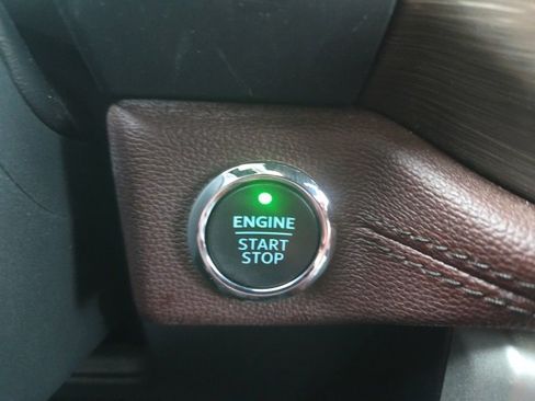 Used 2023 Ford Expedition Limited image 34