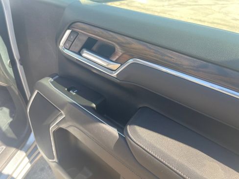 Used 2025 GMC Sierra 1500 SLT image 21