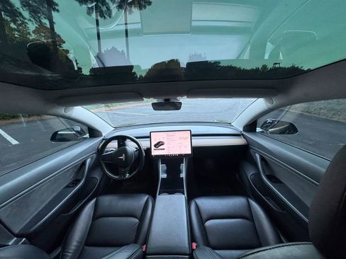 Used 2018 Tesla Model 3 Long Range AWD/4WD image 12