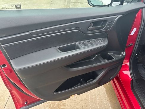 Certified 2025 Honda Odyssey Sport-L image 14