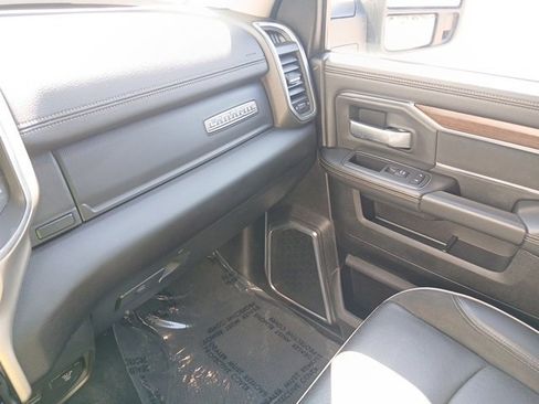 Used 2024 RAM 2500 Laramie w/ Safety Group image 46