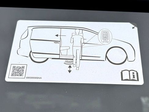 New 2026 Chrysler Pacifica Limited w/ Uconnect Theater Family Group FWD image 10