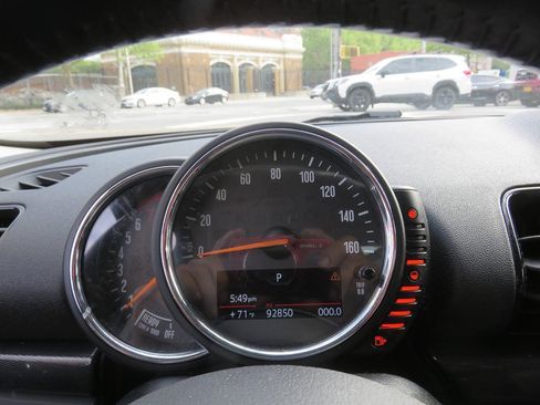 Used 2017 MINI Cooper Clubman ALL4 AWD/4WD image 17