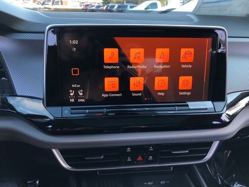 New 2026 Volkswagen Atlas Peak Edition AWD/4WD image 24